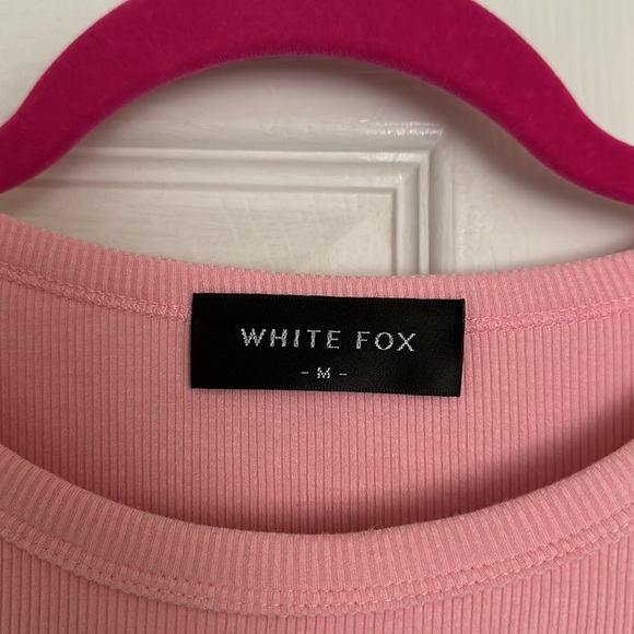 White Fox Wifey To Be Pink Crop Top - Picture 3 of 5